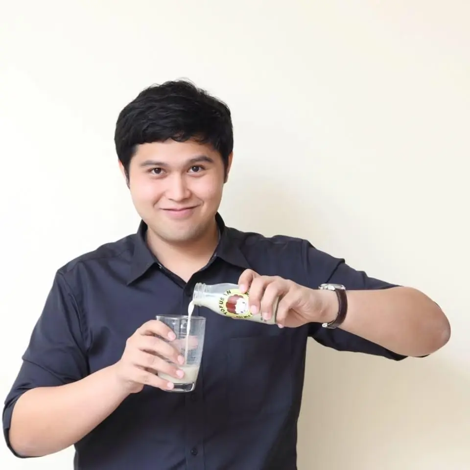 นายสุรนาม พานิชการ