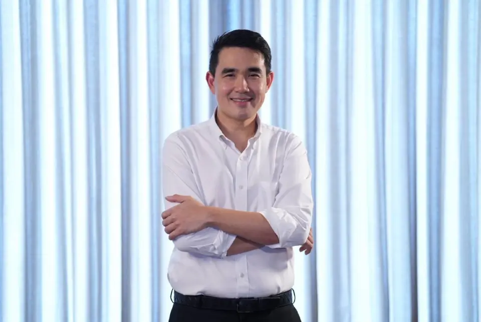 นายกรนิจ โนนจุ้ย โฆษกกระทรวงพาณิชย์