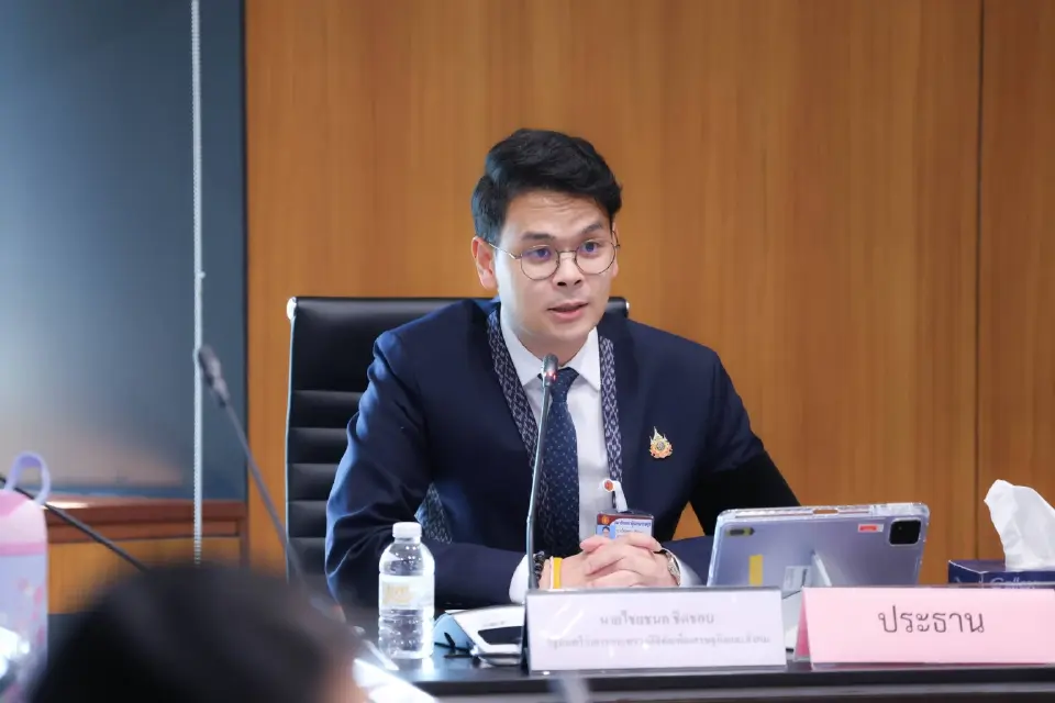 “ไชยชนก”สั่ง ปณท ร่วม พาณิชย์ ปั้น “ไทยช่วยไทย” กระจายสินค้าราคาถูก ช่วยเหลือ ปชช.