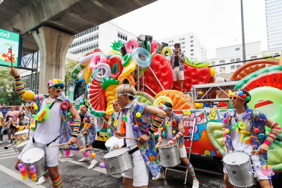 สงกรานต์ถนนสีลม