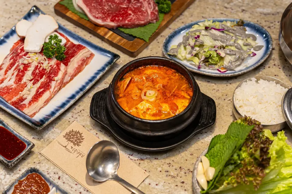 ​สายกินจดด่วน 'สยามพารากอน' มัดรวมร้านดังทั่วโลก 'อร่อยไม่ต้องบิน'