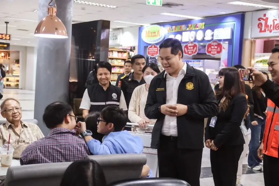 “สรรเพชญ”ตรวจสนามบิน-ขนส่งหาดใหญ่ คุมเข้มสงกรานต์ ตรึงค่าโดยสาร