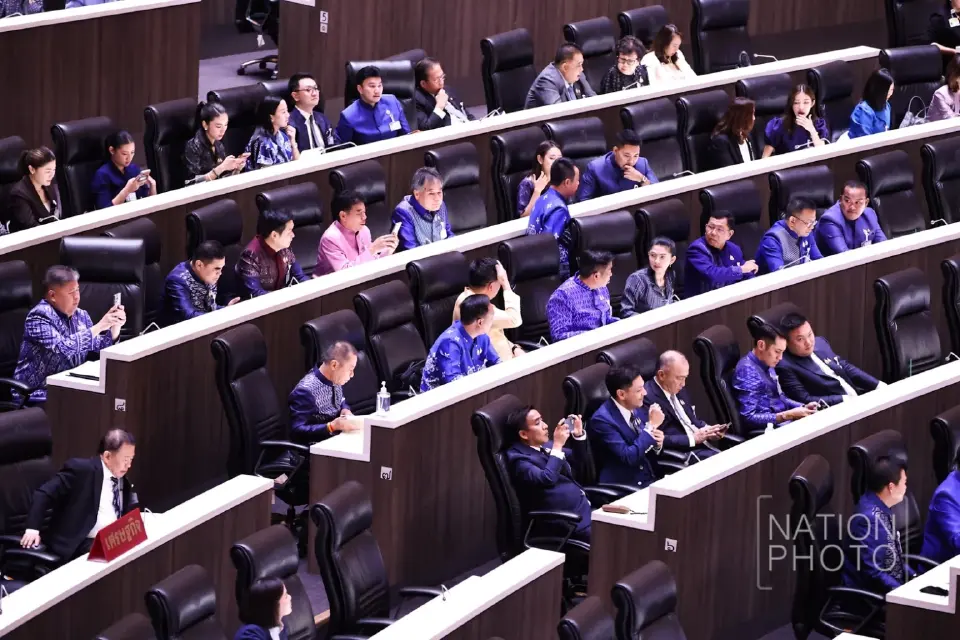 นายกรัฐมนตรี แถลงนโยบายรัฐบาลต่อรัฐสภา