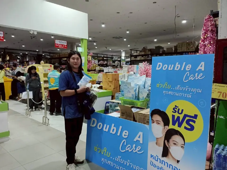 ดั๊บเบิ้ล เอ เดินหน้าดูแลสังคม ลงพื้นที่แจกหน้ากากอนามัย เคียงข้างชาวเชียงใหม่ในวิกฤต PM 2.5