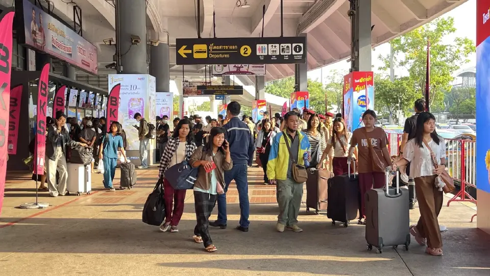 สงกรานต์ 2569 เดินทางทะลุ 20 ล้านคน อุบัติเหตุลด 16% คุมเข้มรับคนกลับ