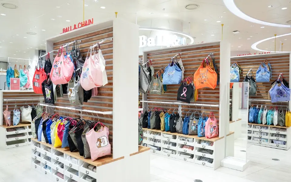 สาวก Hello Kitty ใจละลาย Ball & Chain คอลฯใหม่ปักหมุดไทยแล้วที่ไอคอนสยาม