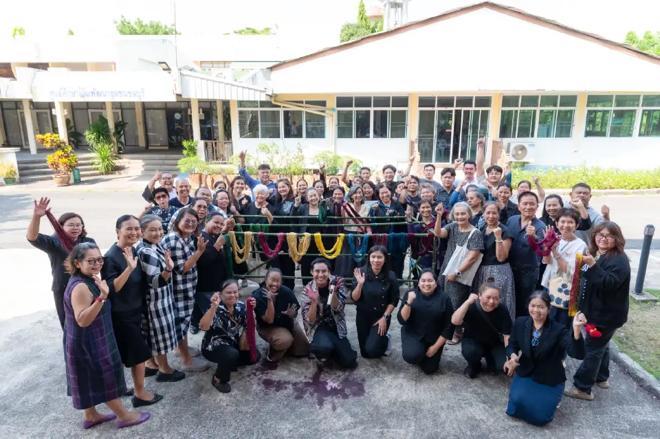 พช. อบรม OTOP 4 ภูมิภาค ดันผ้าไทยสู่นวัตกรรมแฟชั่นยั่งยืน