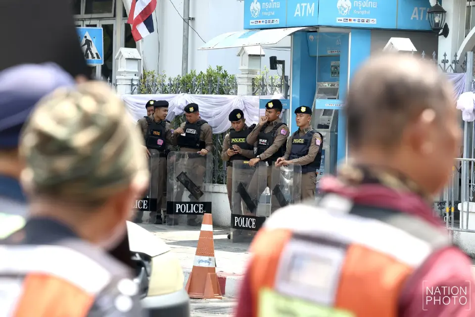 ล้างบาง 'แท็กซี่-ไรเดอร์เถื่อน' ต้องใช้ใบขับขี่สาธารณะ-เช็กประวัติอาชญากรรม