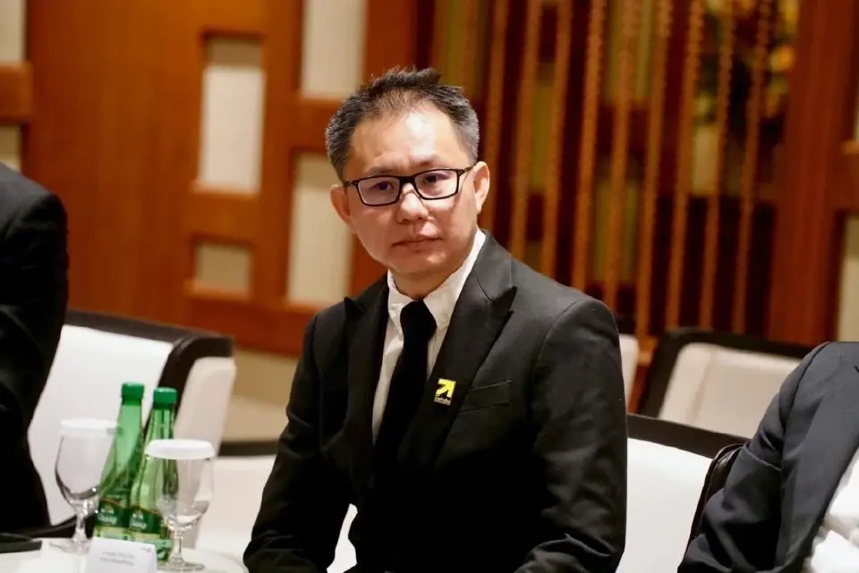 ภาณุรัช ดำรงไทย ผู้เชี่ยวชาญด้านพลังงาน