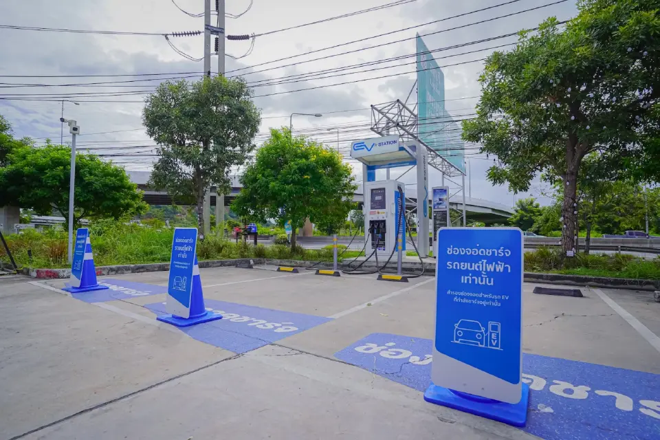 ‘โรบินสันไลฟ์สไตล์’ ชวนพันธมิตร-นักช้อป ลดพลังงานช่วยชาติ