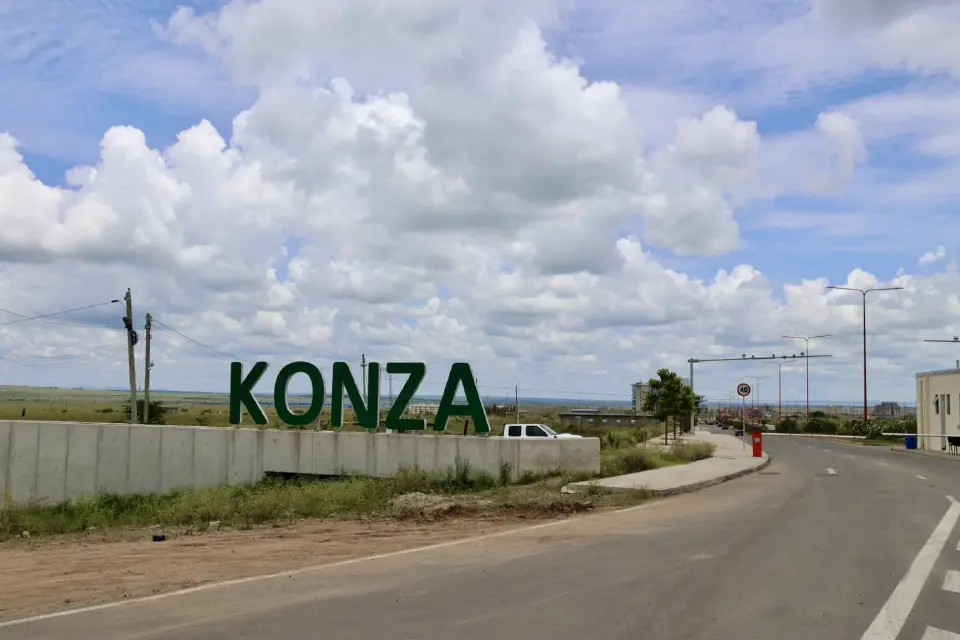 ทางเข้า "ซิลิคอน ซาวานา" ภายใต้นโยบายรัฐบาลเคนยา