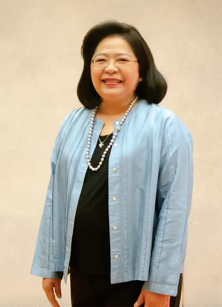 นางธีราภรณ์ ศรีเจริญวงศ์