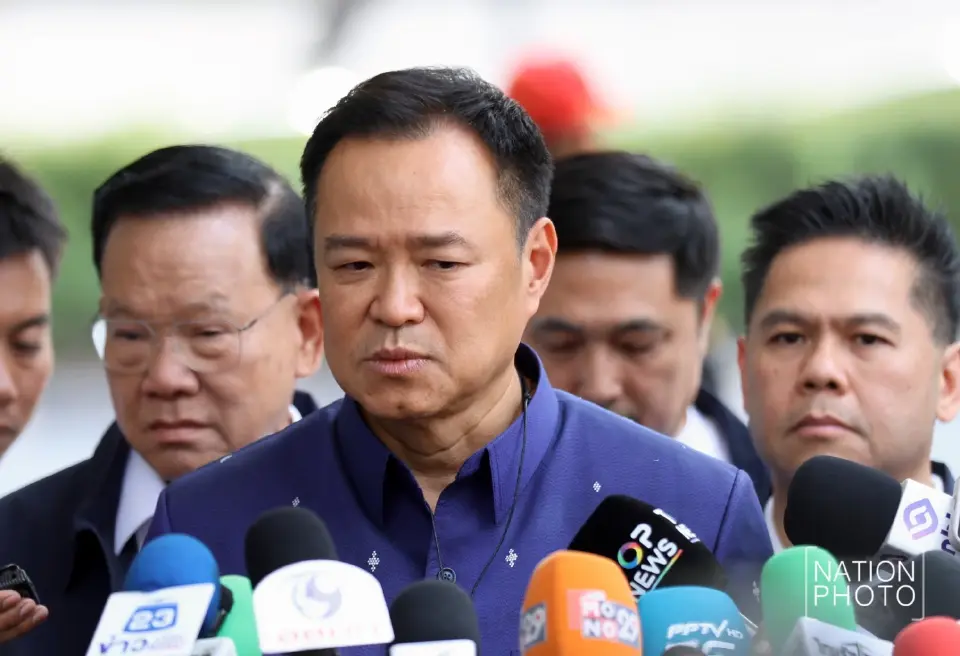 นายอนุทิน ชาญวีรกูล นายกรัฐมนตรี