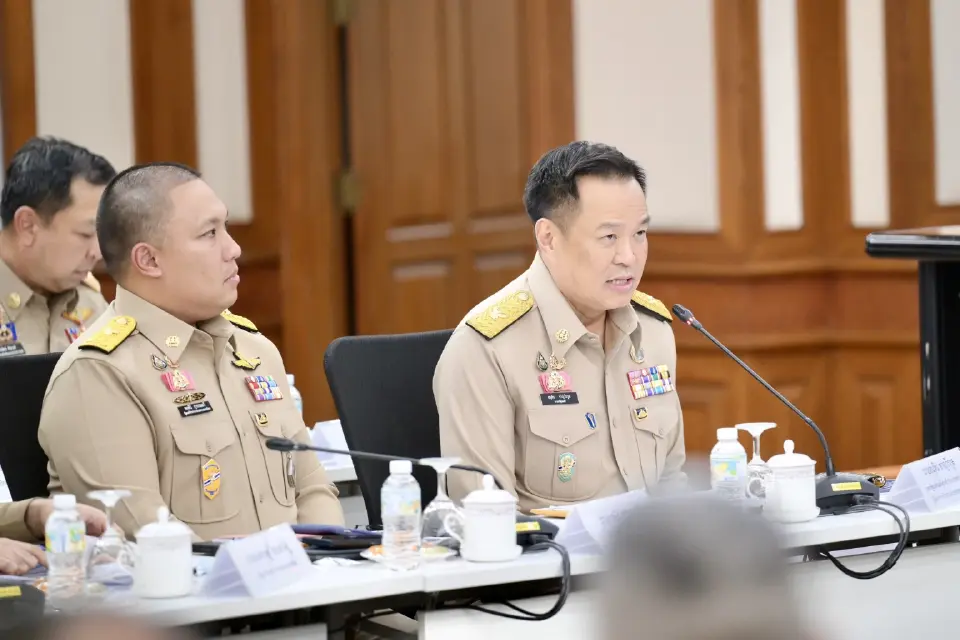 เปิดภาพ 'องคมนตรี' ร่วมประชุม กองบัญชาการ ปภ. เตรียมแผนรับมือภัยแล้ง-เอลนีโญ