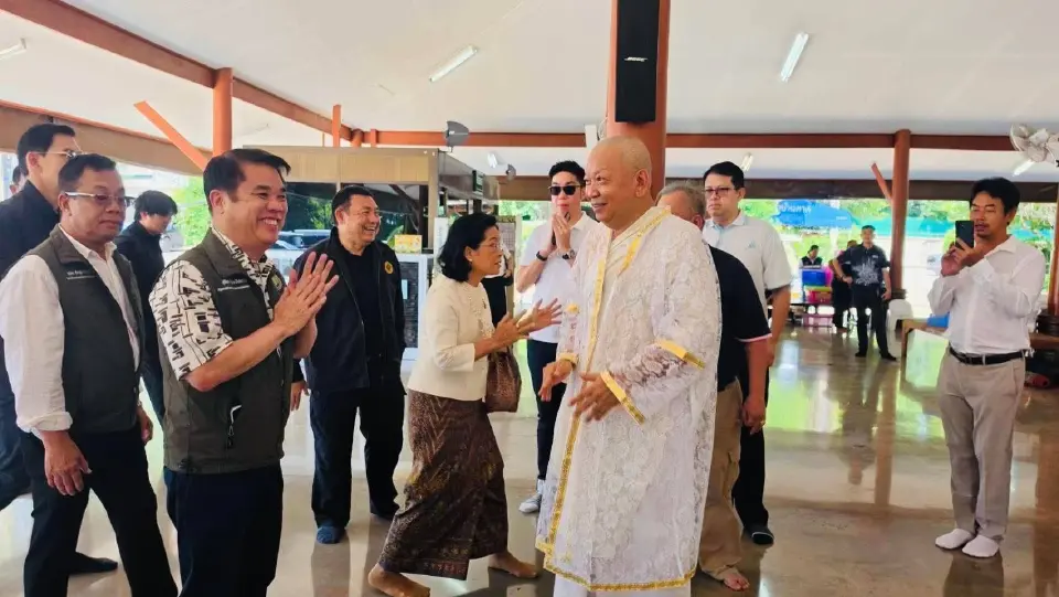 นายสุริยะ จึงรุ่งเรืองกิจ รมว.เกษตรฯ เข้าร่วมพิธีอุปสมบทของ นายราเชน ศิลปะรายะ อดีตอธิบดีกรมฝนหลวงและการบินเกษตร หลังออกจากโรงพยาบาล