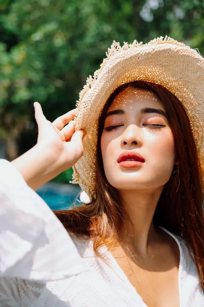 รู้จัก “ฝ้า” ปัจจัยที่ทำให้เกิดและวิธีป้องกัน