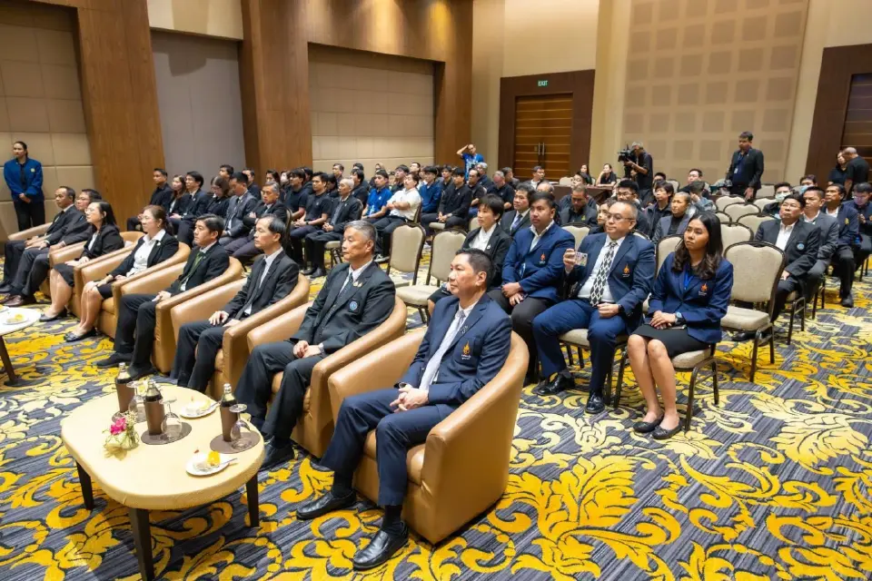 8 หน่วยงานภาครัฐและรัฐวิสาหกิจMOUเดินหน้าก่อสร้างปรับปรุงถนนประชาชื่น ช่วงการประปานครหลวง–ถนนแจ้งวัฒนะ (ถนนหมายเลข 11) 