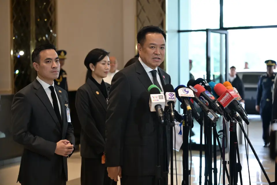 นายอนุทิน ชาญวีรกูล นายกรัฐมนตรีและรัฐมนตรีว่าการกระทรวงมหาดไทย ให้สัมภาษณ์ก่อนเดินทางเข้าร่วมการประชุมสุดยอดอาเซียน (ASEAN Summit) ครั้งที่ 48 ณ เมืองเซบู สาธารณรัฐฟิลิปปินส์ ระหว่างวันที่ 7-9 พฤษภาคม 2569 
