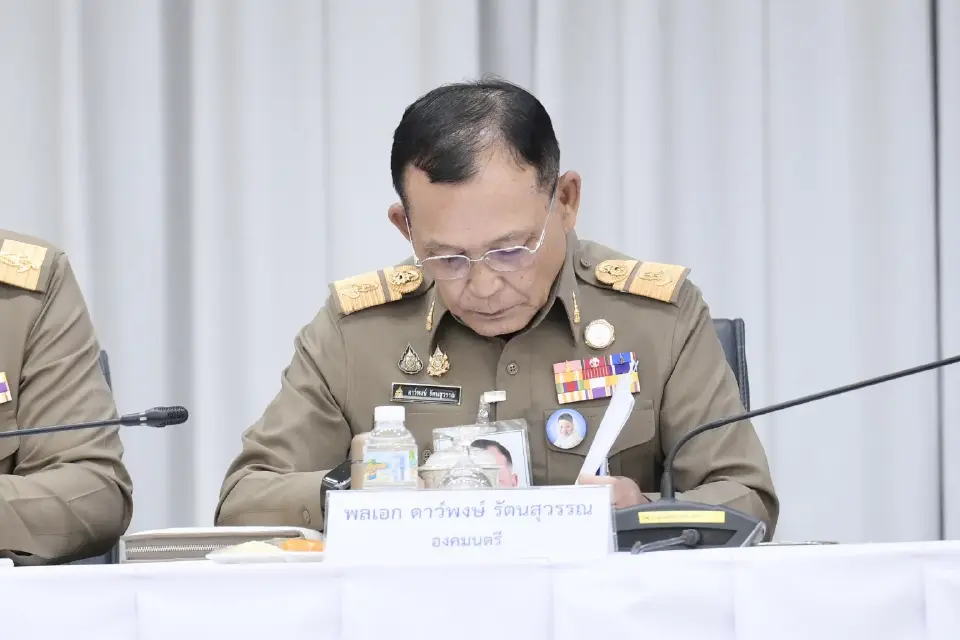 เปิดภาพ 'องคมนตรี' ร่วมประชุม กองบัญชาการ ปภ. เตรียมแผนรับมือภัยแล้ง-เอลนีโญ