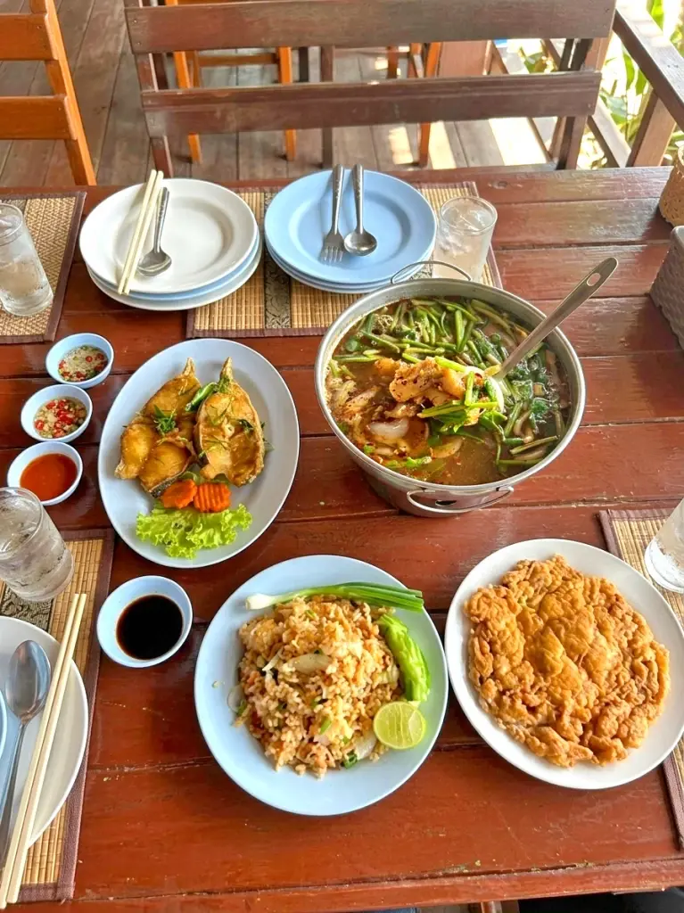 ซ้งปลาแม่น้ำ สิงห์บุรี