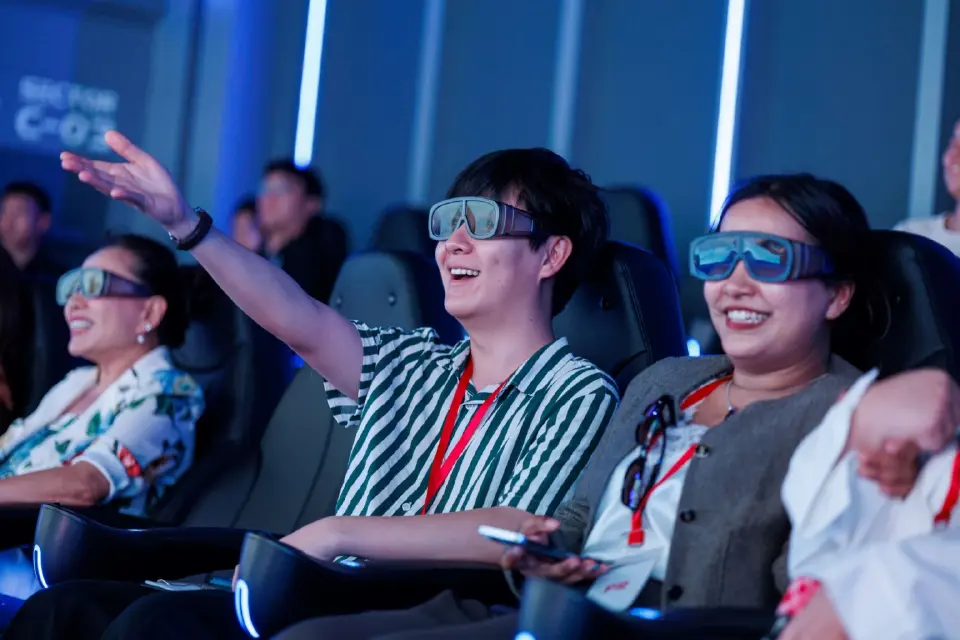 ‘เอเชียทีค’ เผยโฉม 9D Cinema  ในพื้นที่ Liminal Space แบบถาวรใหญ่สุดในโลก