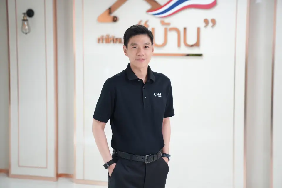 นายมหัทธนะ อัมพรพิสิฏฐ์ กรรมการผู้จัดการธนาคารอาคารสงเคราะห์ (ธอส.)