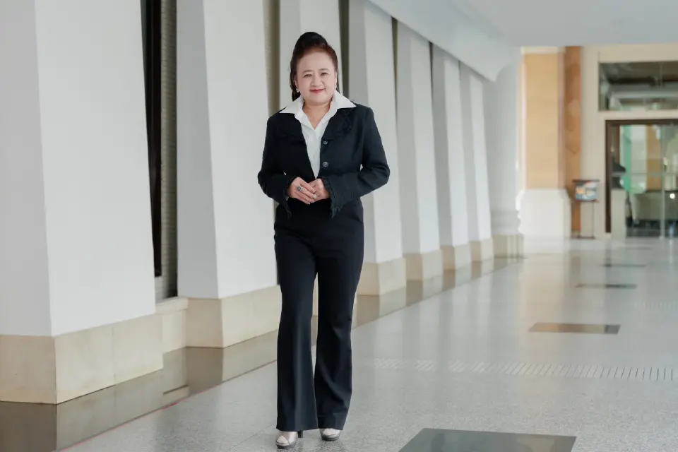 นางสาวธัญญศรัณ แสงทอง ผู้อำนวยการบริหารสมาคมการค้ายาสูบไทย