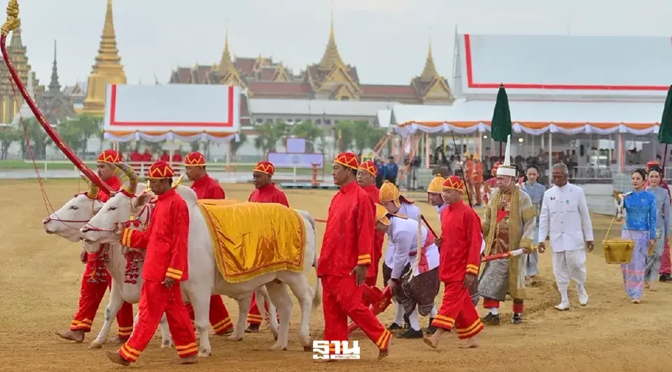 พระราชพิธีพืชมงคลจรดพระนังคัลแรกนาขวัญ