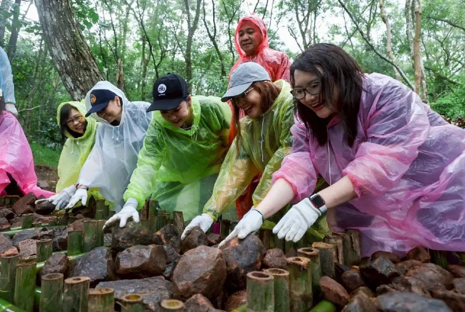 ททท.ผนึก 9 พันธมิตร เปิดตัว'Village to the World' ปลุกพลัง ESG Tourism ทั่วไทย