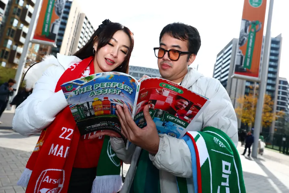 คาราบาว พาอินฟลูฯ บินดูรอบชิง Carabao Cup ติดขอบสนาม Wembley