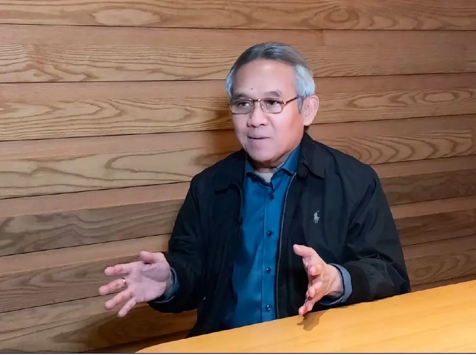 'สุรเดช' ชงขึ้นภาษีบาป-ภาษีฟุ่มเฟือย แทนกู้ 4 แสนล้าน เตือนหนี้ทะลุเพดาน
