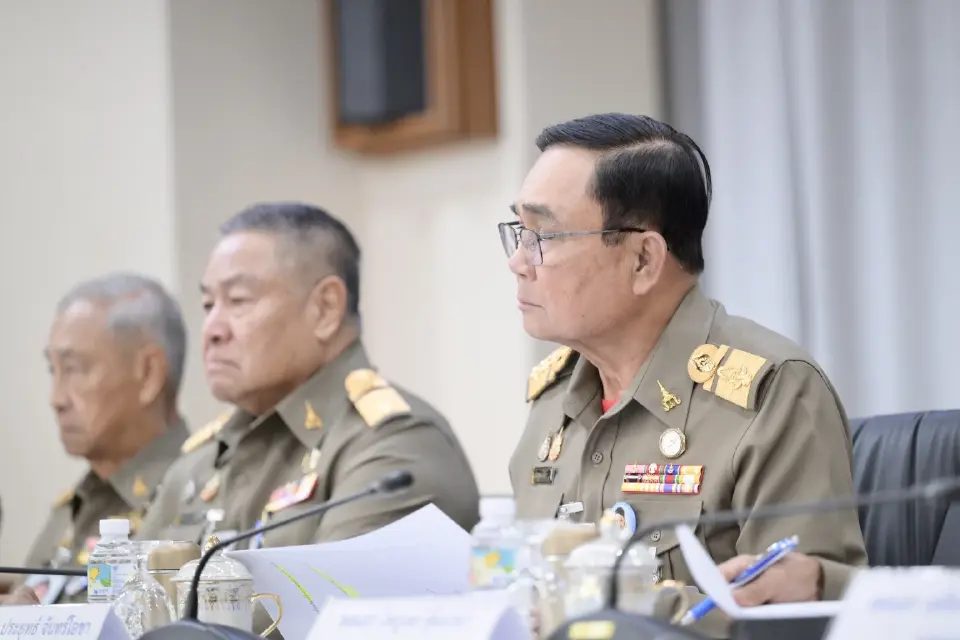 เปิดภาพ 'องคมนตรี' ร่วมประชุม กองบัญชาการ ปภ. เตรียมแผนรับมือภัยแล้ง-เอลนีโญ