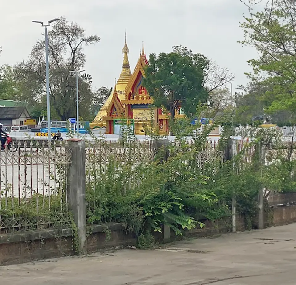 ข้าวต้มโบราณ แม่ติ๋ม-ข้าวต้มผงกะหรี่ พี่แขก