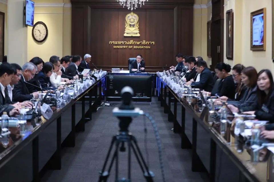 คุณครู รอเฮ ศธ. ลุย 'คืนเวลาสอน' ล้างบางงานเอกสาร รวมโครงการที่ซ้ำซ้อน