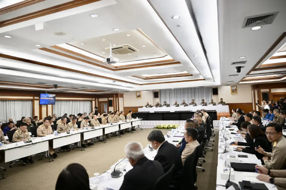 เปิดภาพ 'องคมนตรี' ร่วมประชุม กองบัญชาการ ปภ. เตรียมแผนรับมือภัยแล้ง-เอลนีโญ