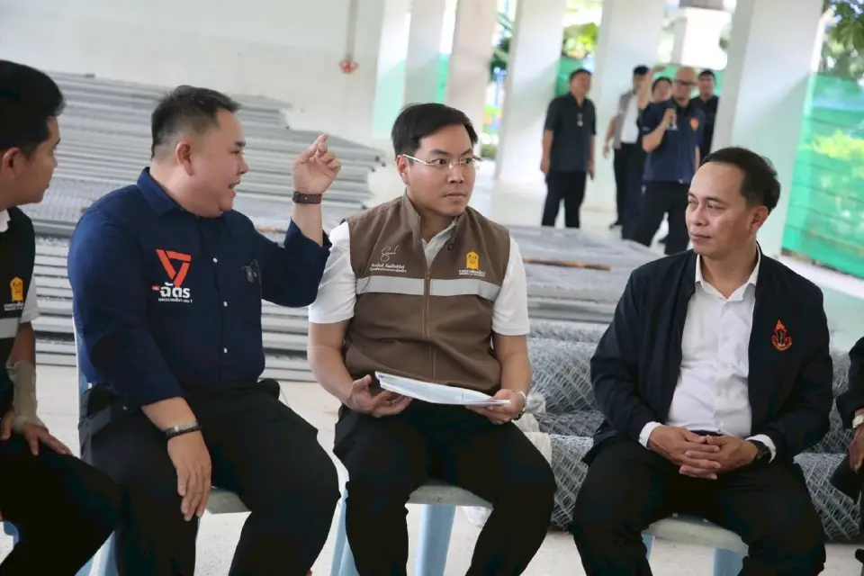 อัครนันท์ รมช.ศธ. ลุยโคราชแก้ตึกทรุด สส.พรรคประชาชน ชมรมต.รุ่นใหม่ไม่แบ่งฝ่าย