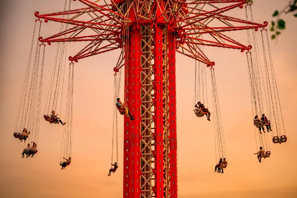 เครื่องเล่น SkyFlyers เอเชียทีค เดอะ ริเวอร์ฟร้อนท์