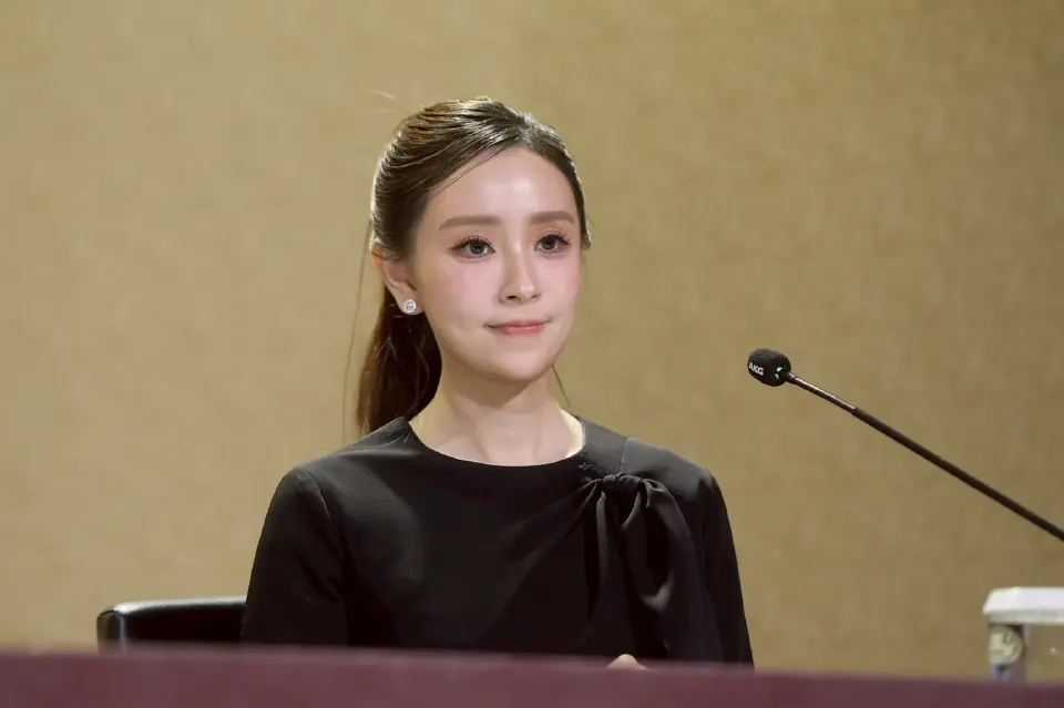ร้อยเอกหญิง ดร.ภัทร์ดารัสมิ์ ทองสลวยกร รองโฆษกประจำสำนักนายกฯ แถลงผลการประชุม ครม.19 พ.ค.69