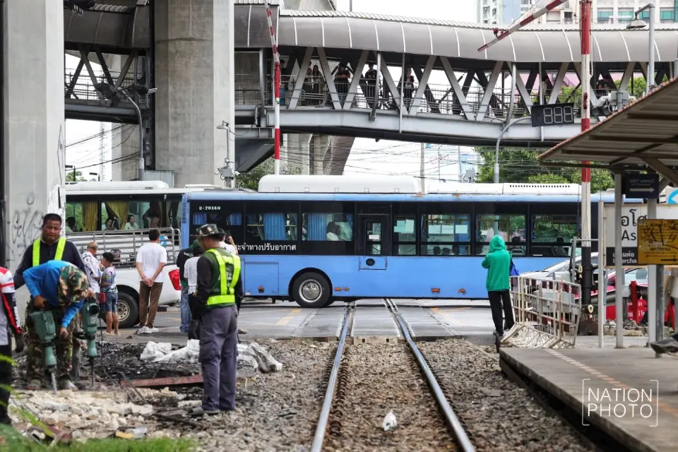 (แฟ้มภาพ) ภาพการจราจร หลังเหตุการณ์รถไฟชนรถเมล์ ย่านแยกอโศก-มักกะสัน เมื่อวันที่ 16 พฤษภาคม 2569