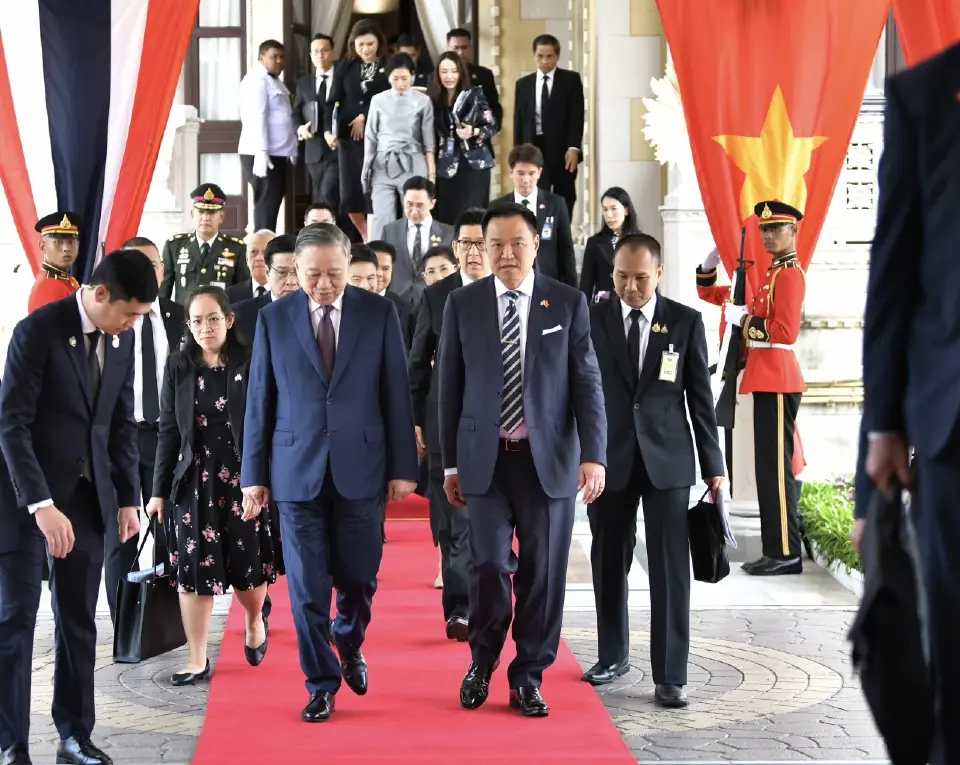 นายอนุทิน ชาญวีรกูล นายกรัฐมนตรี และรัฐมนตรีว่าการกระทรวงมหาดไทย และ นายโต เลิม เลขาธิการใหญ่พรรคคอมมิวนิสต์เวียดนามและประธานาธิบดีแห่งสาธารณรัฐสังคมนิยมเวียดนาม เดินทางเยือนไทย ณ ทำเนียบรัฐบาล
