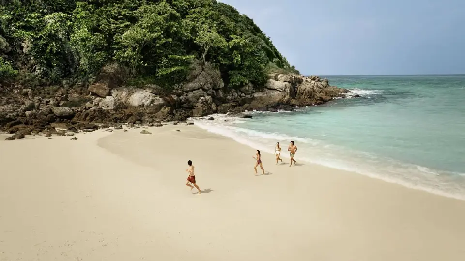หาดกะตะ ติด คลับเมด ภูเก็ต