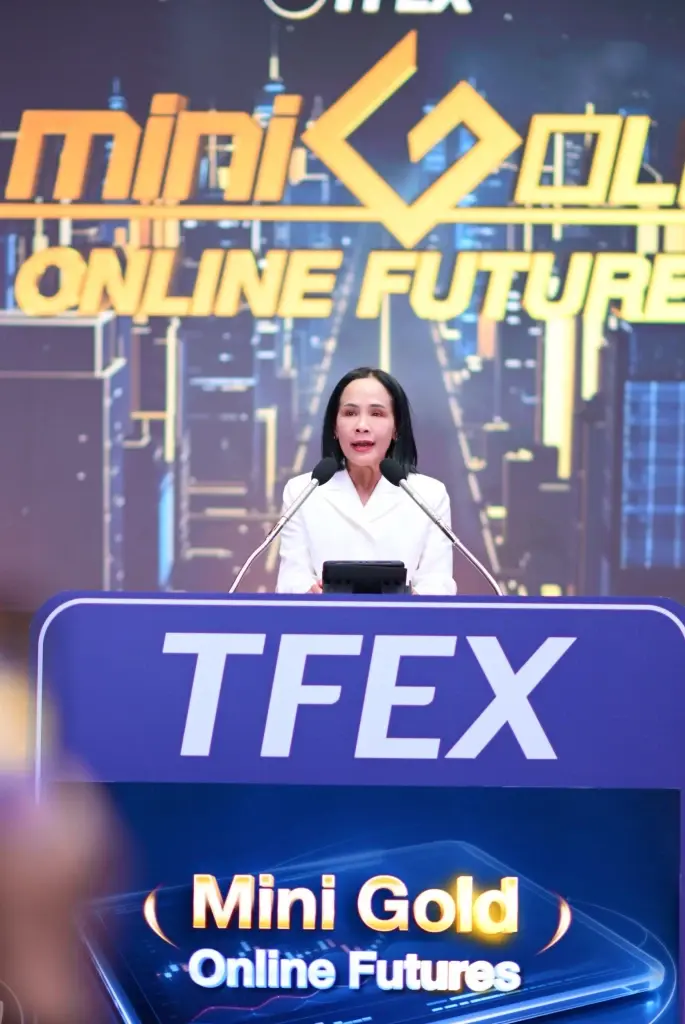 นางพรอนงค์ บุษราตระกูล เลขาธิการ สำนักงานคณะกรรมการกำกับหลักทรัพย์และตลาดหลักทรัพย์ (ก.ล.ต.) จับมือ TFEX เร่งดัน Crypto Futures - Crypto ETF - TISA แผนชัดเจนไตรมาส3/69