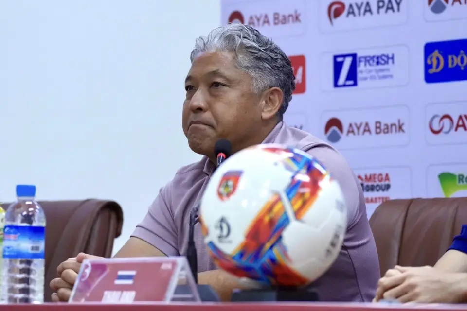 "โค้ชอัลเฟรด" เนติพงษ์ ศรีทองอินทร์ หัวหน้าผู้ฝึกสอนฟุตบอลหญิงทีมชาติไทย