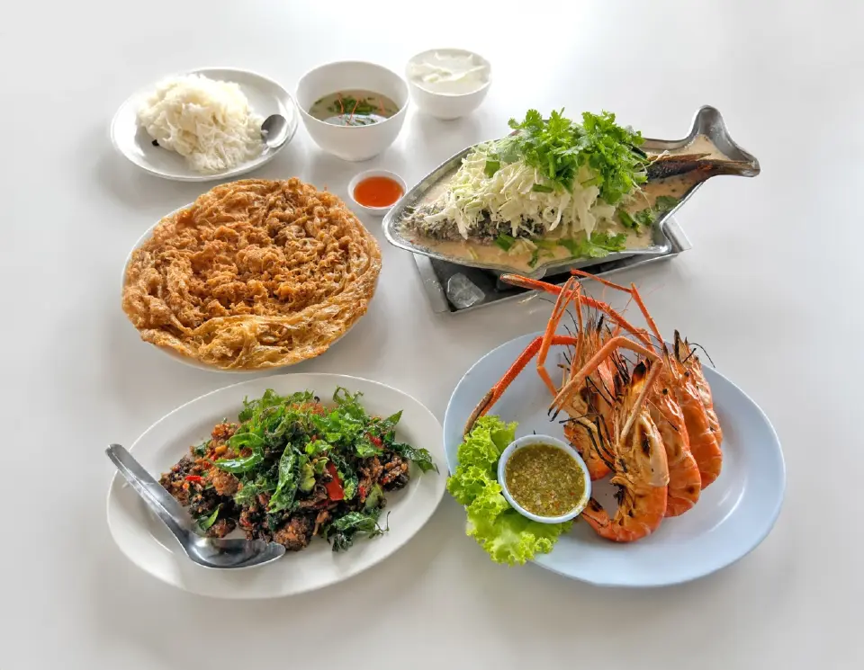 Sunshine Market, ครัวยายเปล่ง, โกเบ สเต็กเฮ้าส์