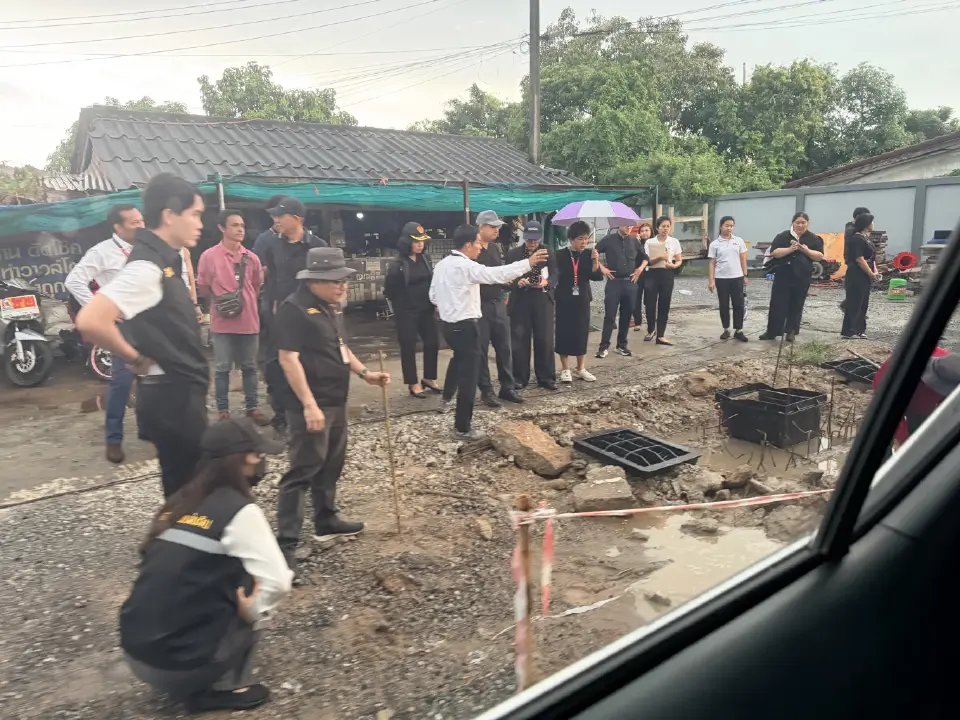 สตง.ลุยตรวจ 'ซอยดวงทอง บางบัวทอง' ปมซ่อมถนน 40 ล้าน ชาวบ้านเดือดร้อนหนัก 