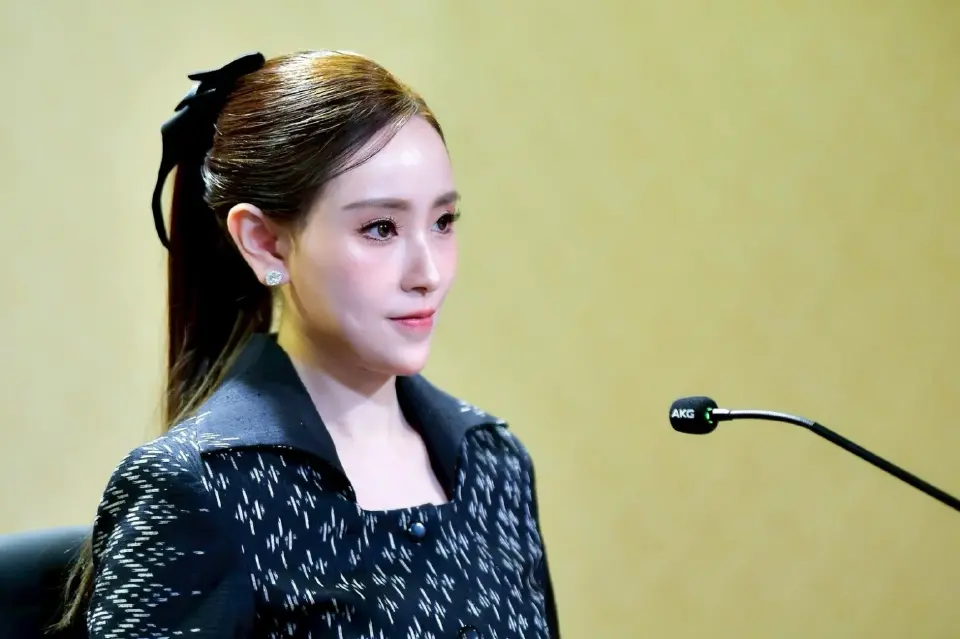 ร้อยเอกหญิง ภัทร์ดารัสมิ์ ทองสลวยกร รองโฆษกประจำสำนักนายกรัฐมนตรี แถลงผลประชุม ครม. 16 มิถุนายน 2569