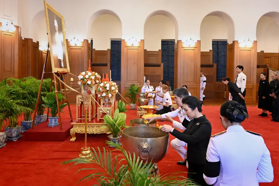 ไทยเบฟและภาคีธุรกิจ น้อมรำลึกในพระกรุณาธิคุณตราบนิจนิรันดร์