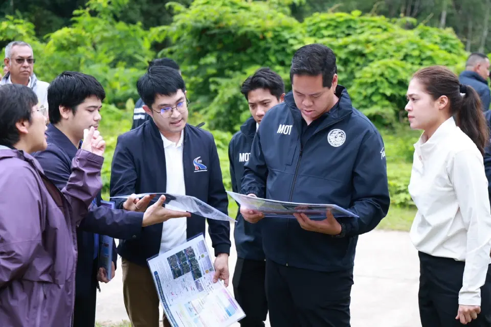 สรรเพชญ บุญญามณี รมช.คมนาคม ลงพื้นที่จังหวัดภูเก็ต เพื่อติดตามการแก้ไขปัญหาคมนาคม ทั้งทางบก ทางน้ำ และ ท่าอากาศยาน