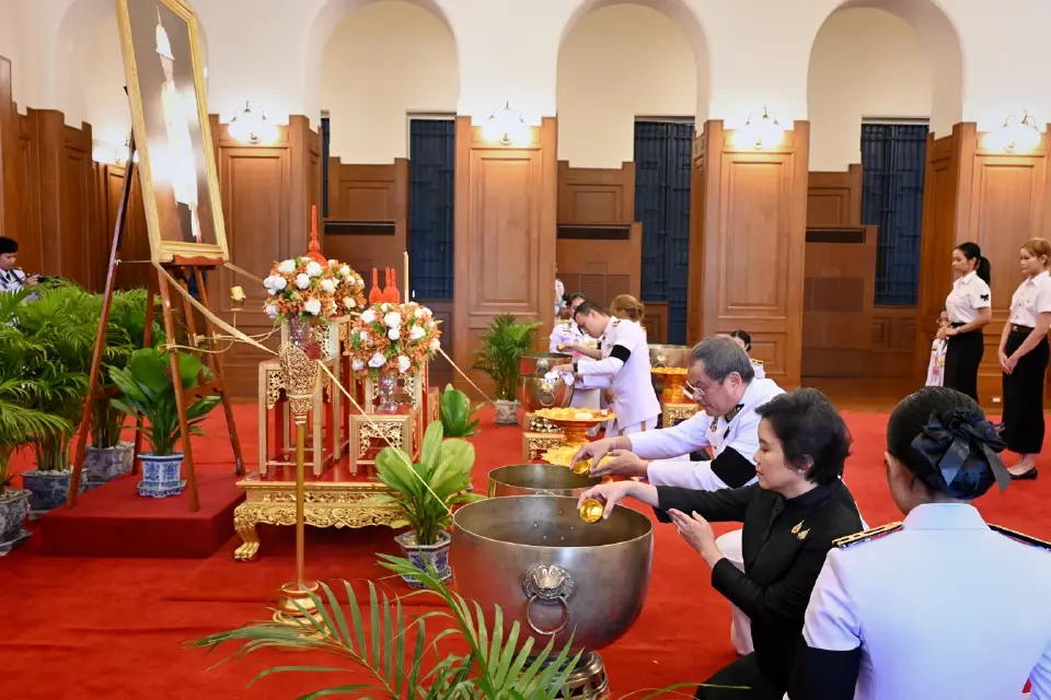 ไทยเบฟและภาคีธุรกิจ น้อมรำลึกในพระกรุณาธิคุณตราบนิจนิรันดร์