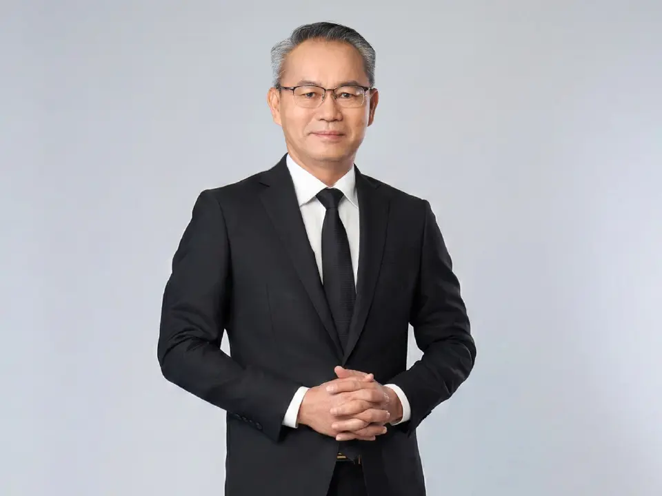 นายพิชิต มิทราวงศ์ กรรมการผู้จัดการ ธนาคารพัฒนาวิสาหกิจขนาดกลางและขนาดย่อมแห่งประเทศไทย (ธพว.) 